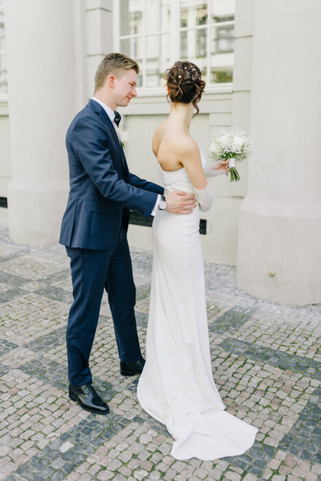 Church & Mánes - Weddings in Prague - Julie May