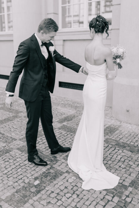 Church & Mánes - Weddings in Prague - Julie May