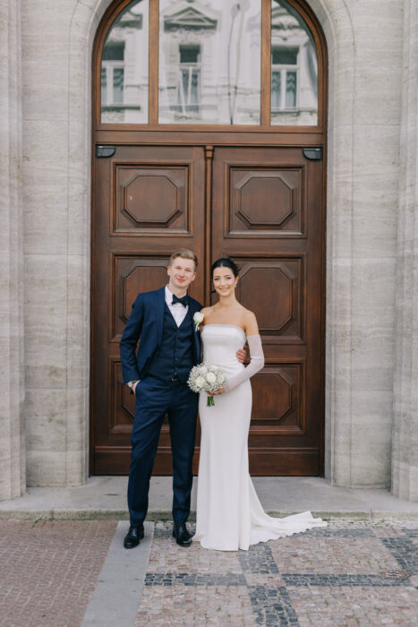 Church & Mánes - Weddings in Prague - Julie May