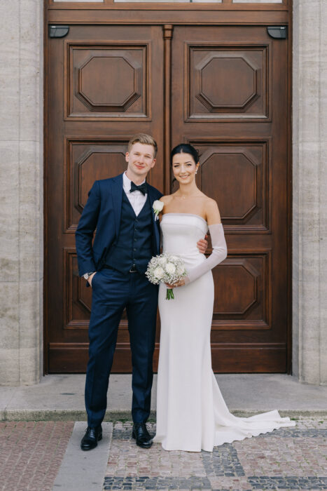 Church & Mánes - Weddings in Prague - Julie May