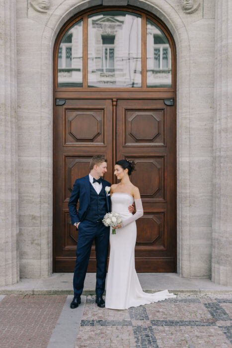 Church & Mánes - Weddings in Prague - Julie May