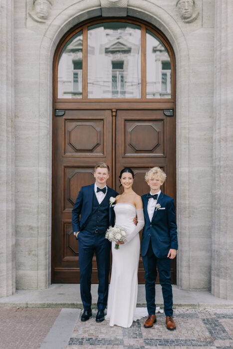 Church & Mánes - Weddings in Prague - Julie May