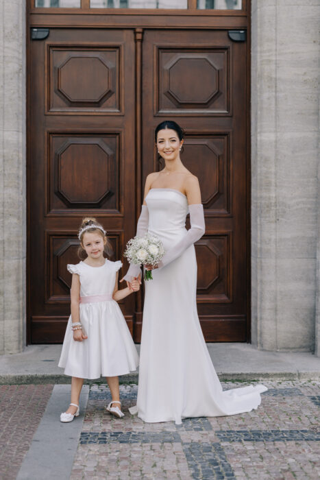 Church & Mánes - Weddings in Prague - Julie May