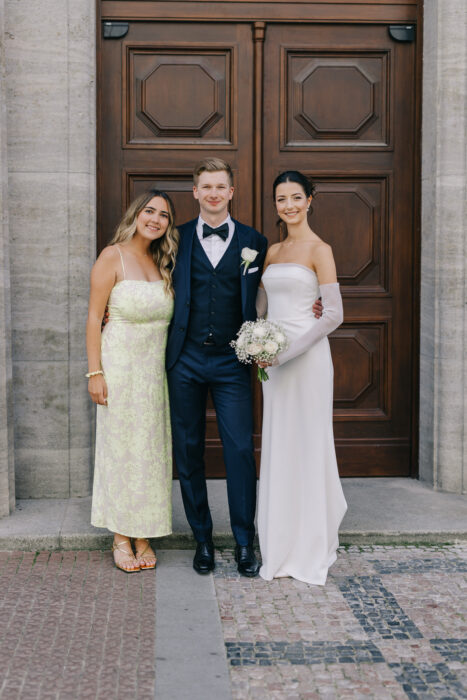 Church & Mánes - Weddings in Prague - Julie May