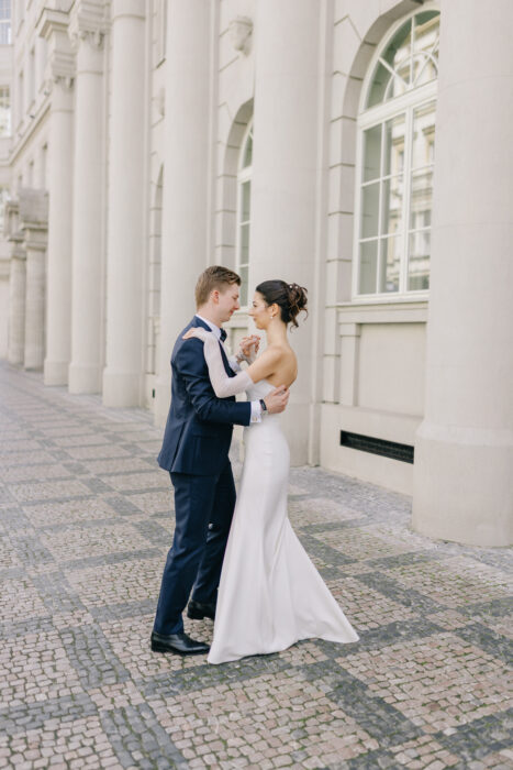 Church & Mánes - Weddings in Prague - Julie May