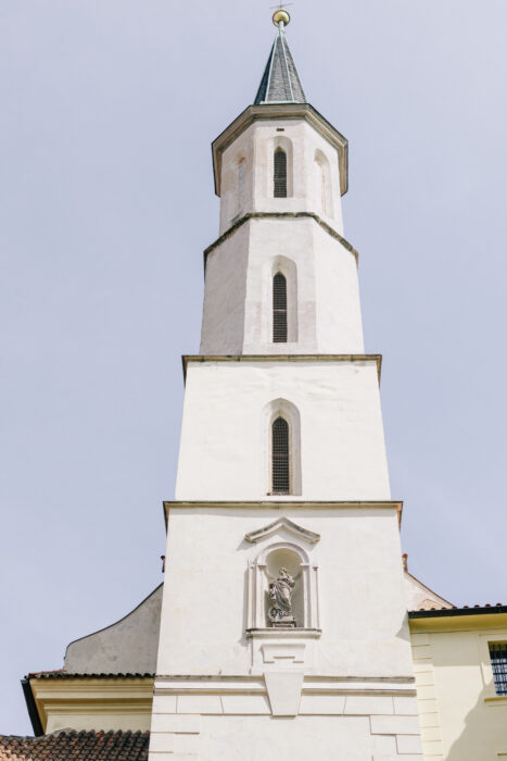 Church & Mánes - Weddings in Prague - Julie May