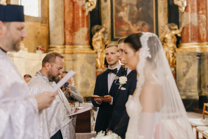 Church & Mánes - Weddings in Prague - Julie May