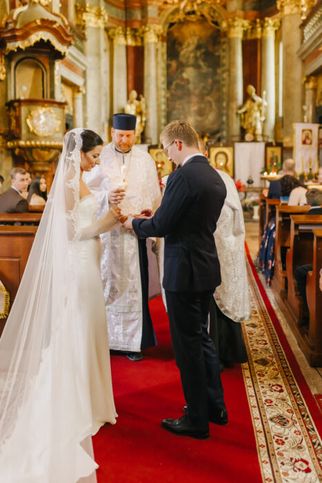 Church & Mánes - Weddings in Prague - Julie May