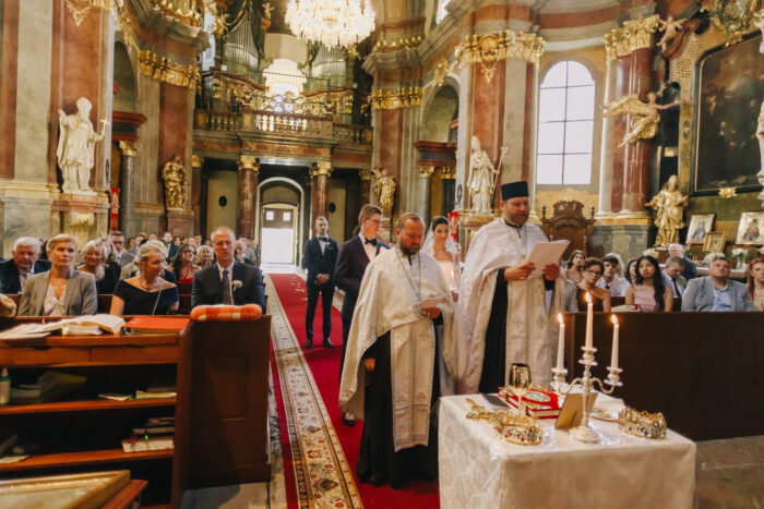 Church & Mánes - Weddings in Prague - Julie May