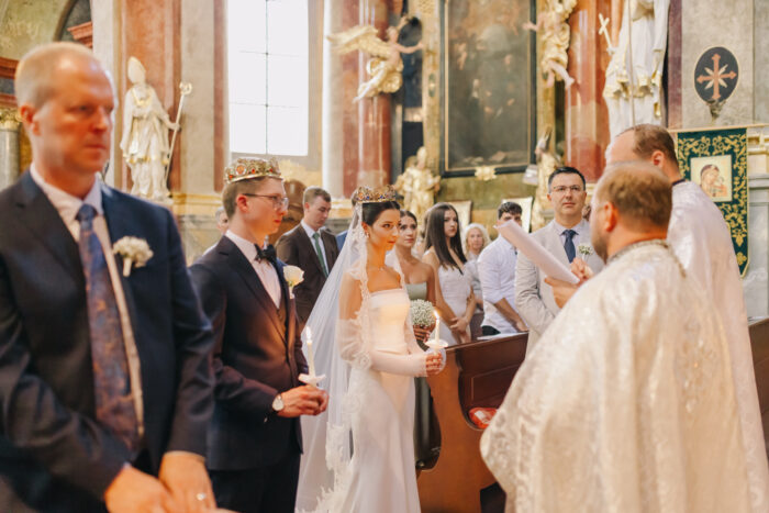 Church & Mánes - Weddings in Prague - Julie May