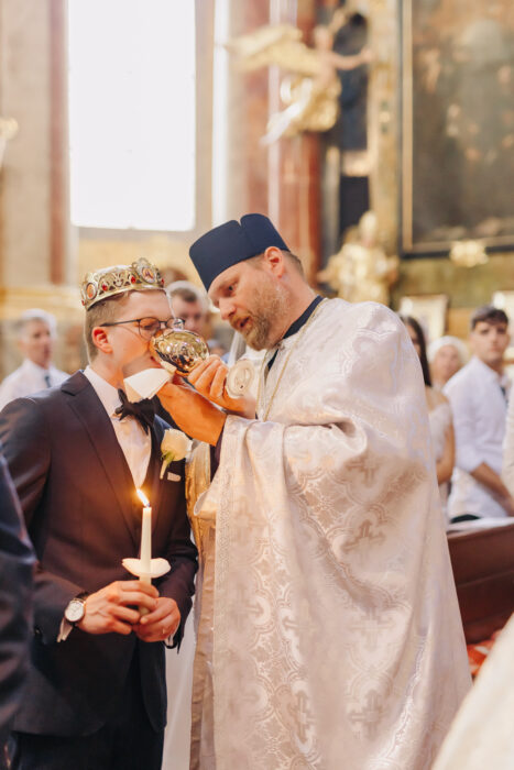 Church & Mánes - Weddings in Prague - Julie May