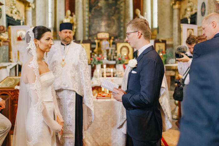 Church & Mánes - Weddings in Prague - Julie May