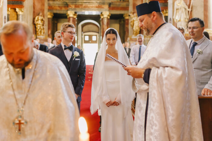 Church & Mánes - Weddings in Prague - Julie May