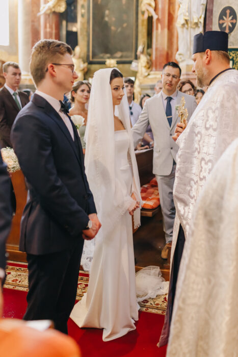 Church & Mánes - Weddings in Prague - Julie May