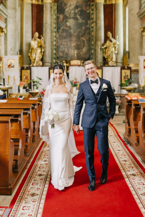 Church & Mánes - Weddings in Prague - Julie May