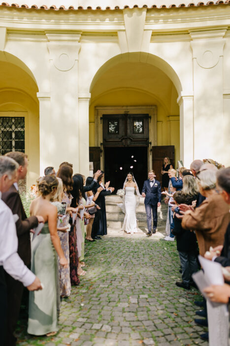 Church & Mánes - Weddings in Prague - Julie May