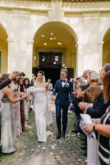 Church & Mánes - Weddings in Prague - Julie May