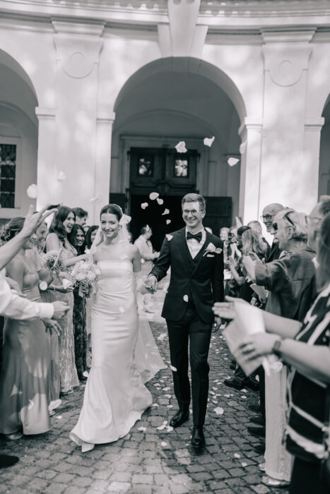 Church & Mánes - Weddings in Prague - Julie May