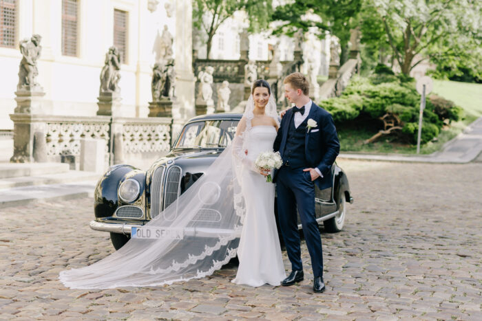 Church & Mánes - Weddings in Prague - Julie May