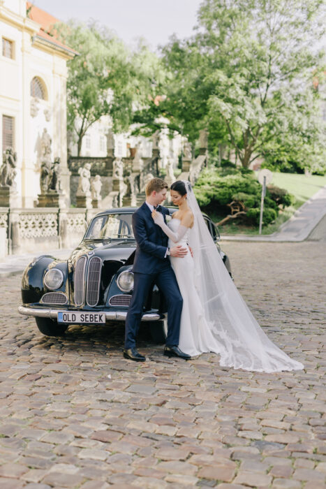 Church & Mánes - Weddings in Prague - Julie May