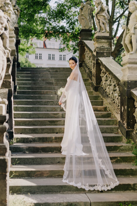 Church & Mánes - Weddings in Prague - Julie May