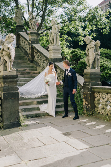 Church & Mánes - Weddings in Prague - Julie May