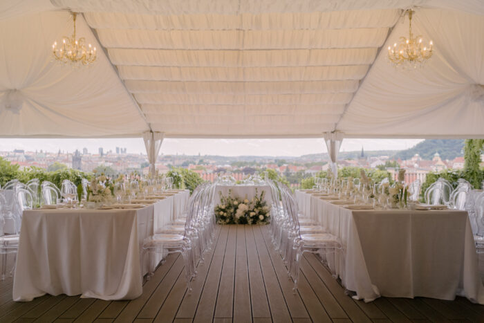 Villa Richter - Weddings in Prague - Julie May