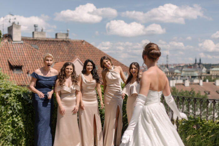 Villa Richter - Weddings in Prague - Julie May