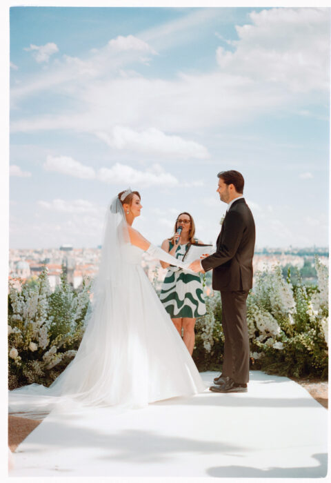 Villa Richter - Weddings in Prague - Julie May