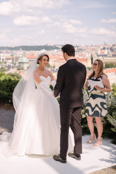 Villa Richter - Weddings in Prague - Julie May