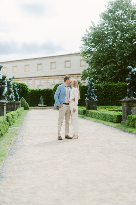 Chateau Mcely - Weddings in Prague - Julie May