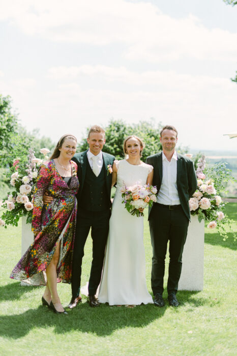 Chateau Mcely - Weddings in Prague - Julie May