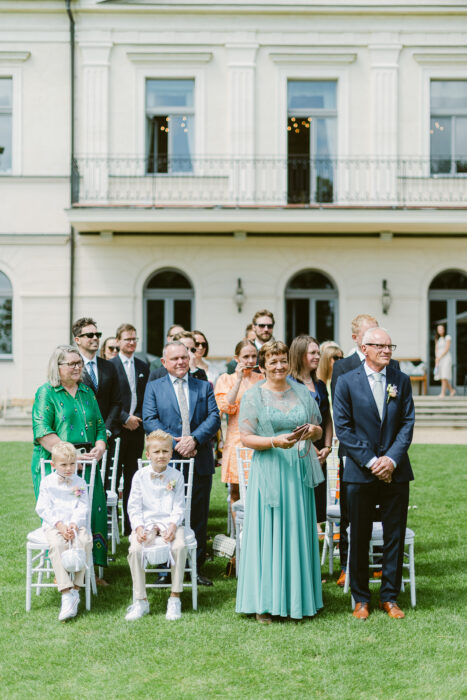 Chateau Mcely - Weddings in Prague - Julie May