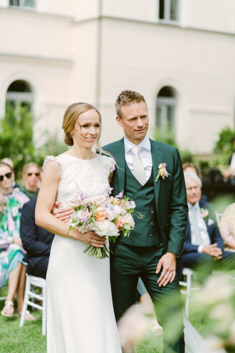 Chateau Mcely - Weddings in Prague - Julie May