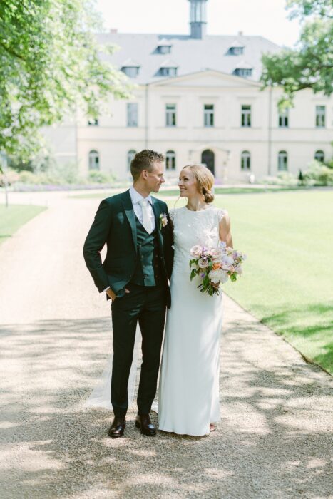 Chateau Mcely - Weddings in Prague - Julie May