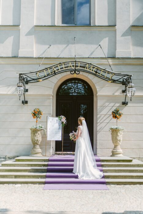 Chateau Mcely - Weddings in Prague - Julie May