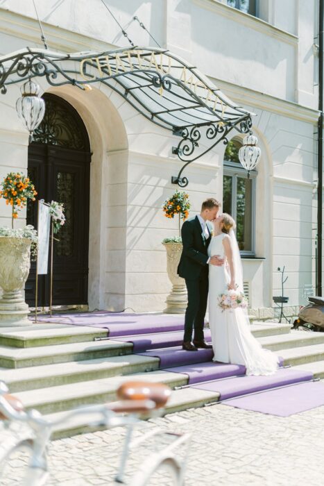 Chateau Mcely - Weddings in Prague - Julie May