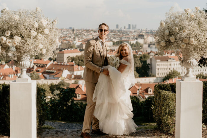 Villa Richter - Weddings in Prague - Julie May