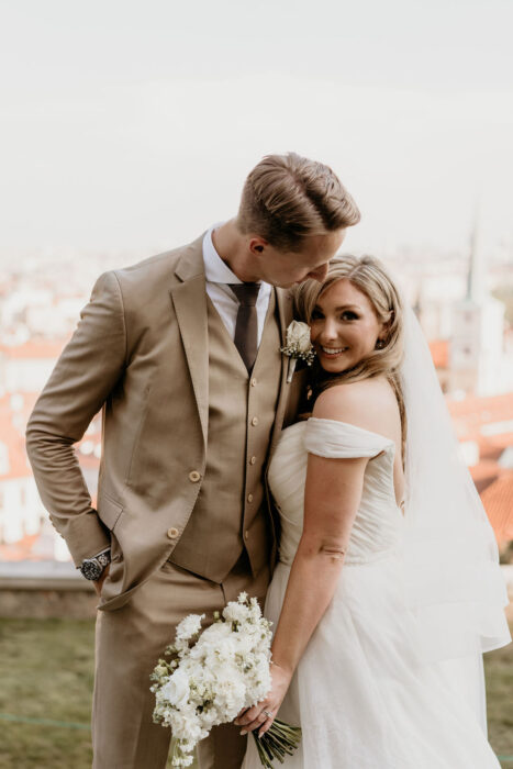 Villa Richter - Weddings in Prague - Julie May