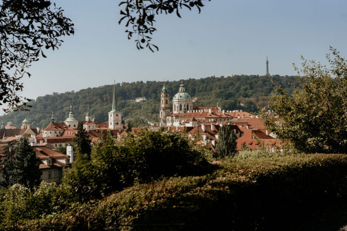 Villa Richter - Weddings in Prague - Julie May