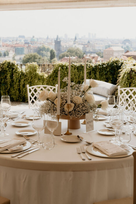 Villa Richter - Weddings in Prague - Julie May