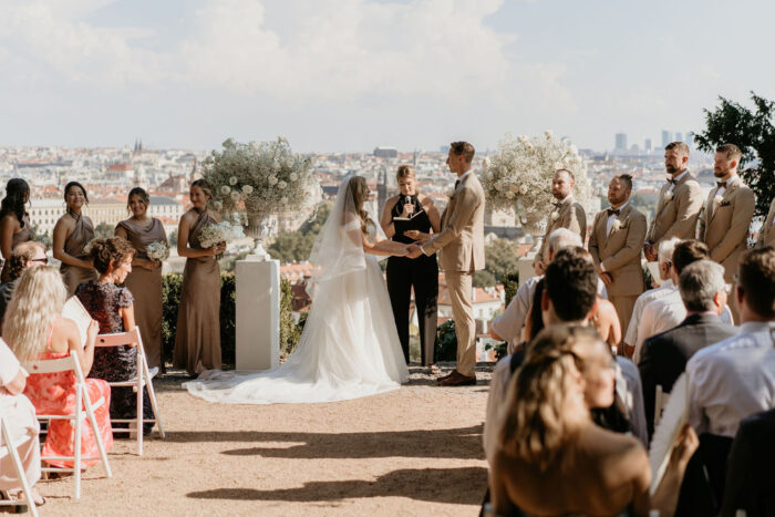 Villa Richter - Weddings in Prague - Julie May