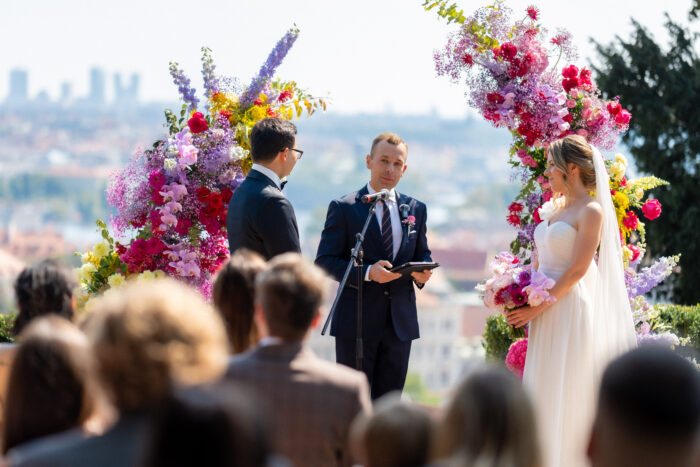 Villa Richter - Weddings in Prague - Julie May