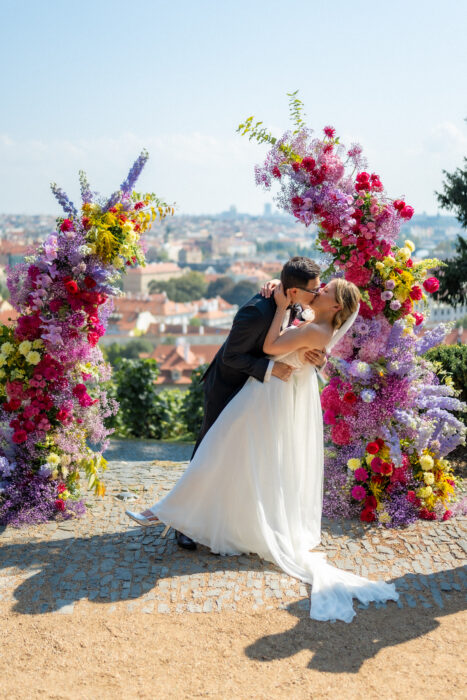 Villa Richter - Weddings in Prague - Julie May