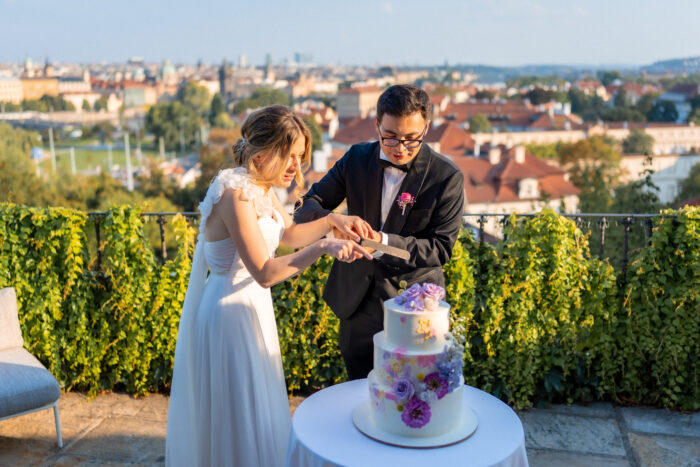 Villa Richter - Weddings in Prague - Julie May