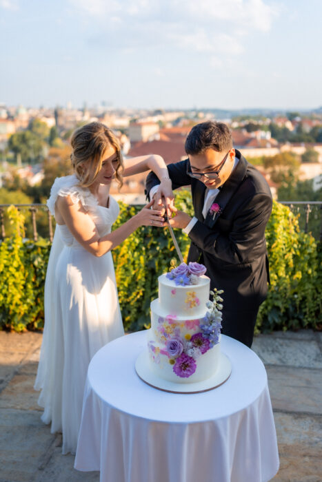 Villa Richter - Weddings in Prague - Julie May