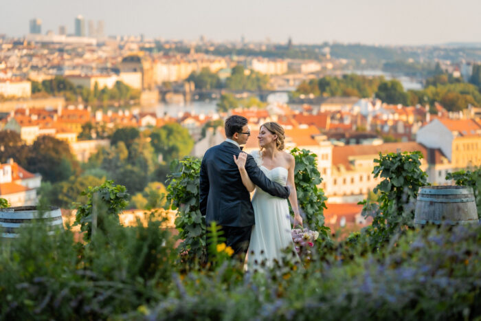 Villa Richter - Weddings in Prague - Julie May